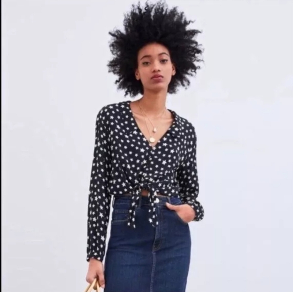 Zara blouse blue white stars tie front long sleeve Large crop